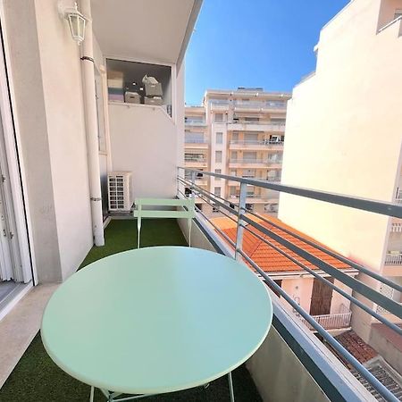Joli Studio - Studio Neuf Terrasse Clim Wi-Fi 2 Min. Des Plages 앙티브 외부 사진